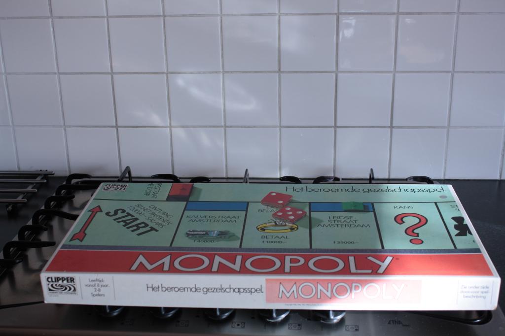 monopoly,wie kent het niet ,leuk voor vakantie, Hobby en Vrije tijd, Gezelschapsspellen | Bordspellen, Vijf spelers of meer, Ophalen