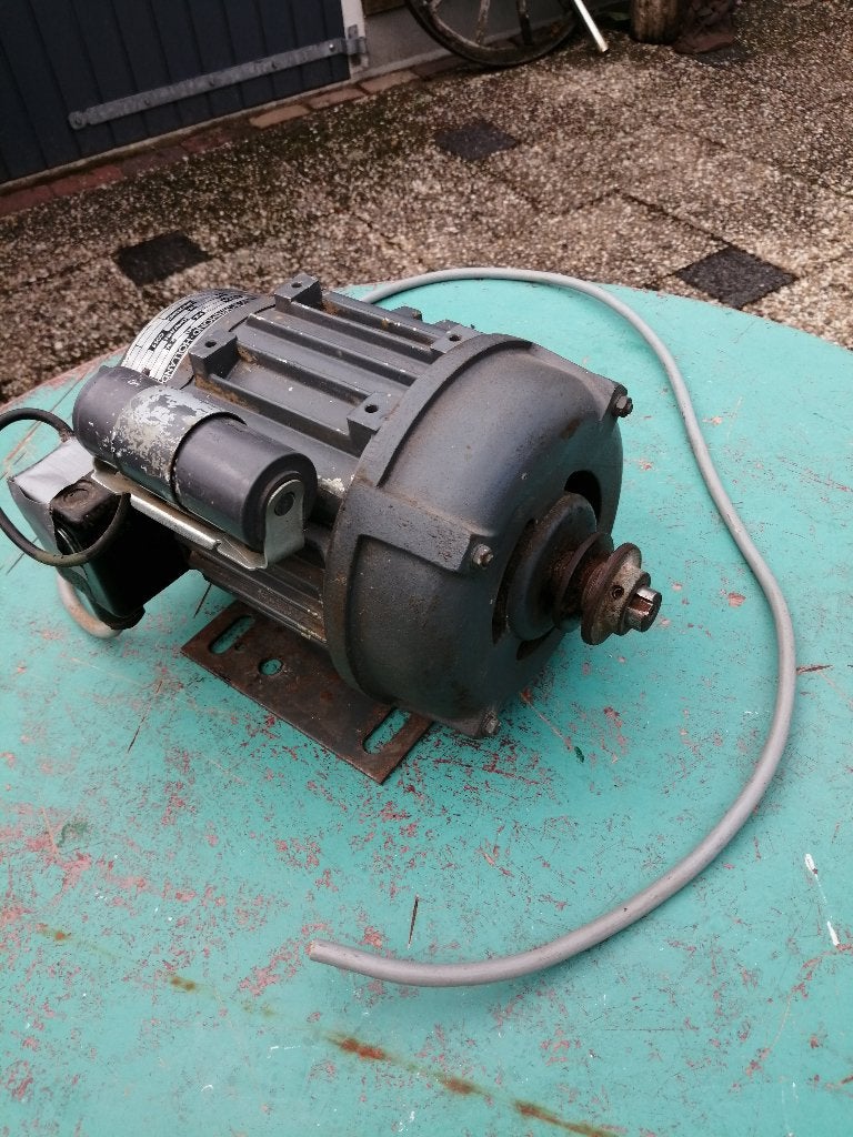 elektromotor 220 volt, Doe-het-zelf en Verbouw, Motoren, Ophalen of Verzenden, Gebruikt, Elektromotor, 1400 tot 1800 rpm