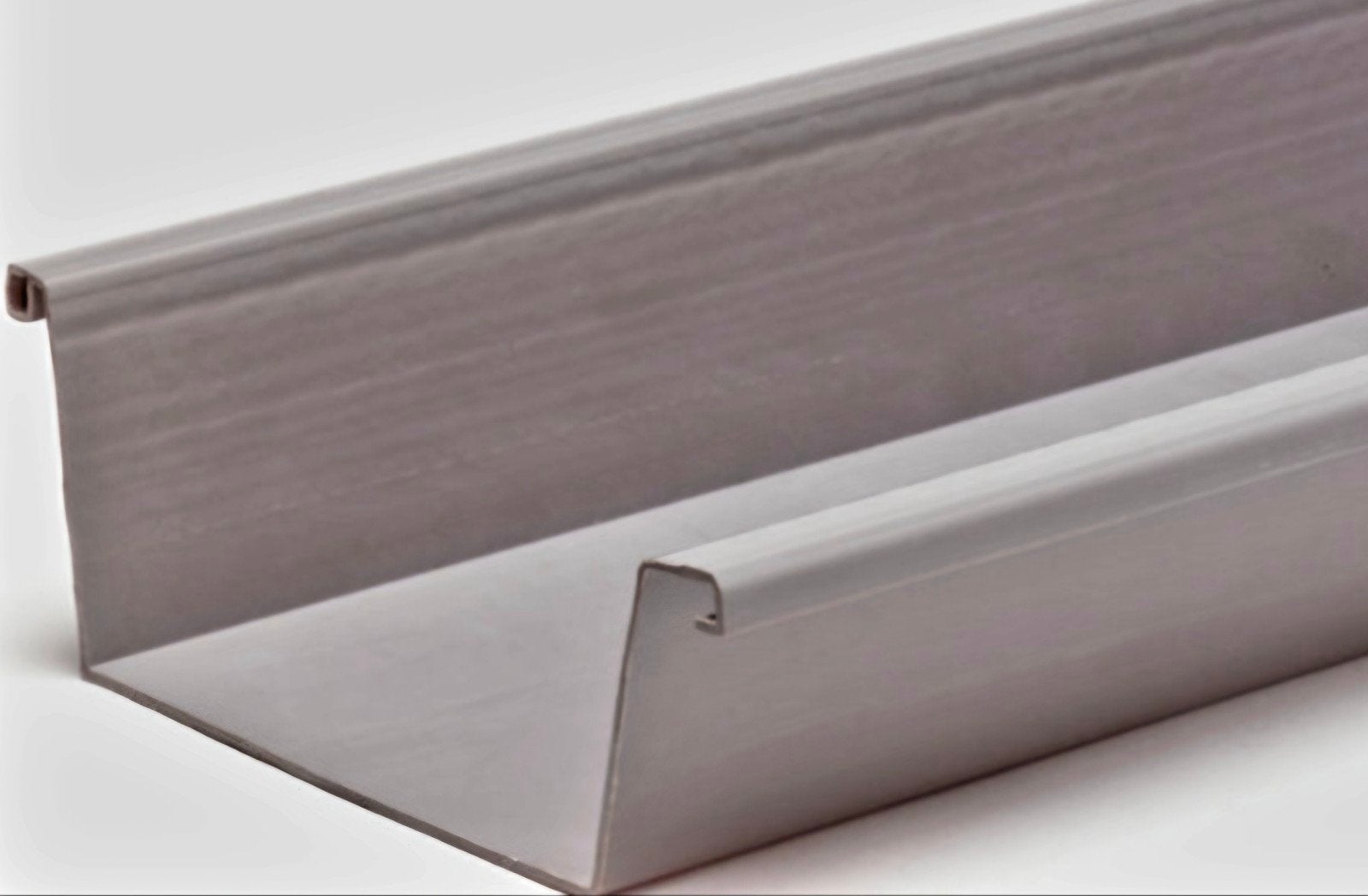 Gevraagd: stuk bakgoot, maat 205 mm, lengte tot rond 50 cm, Pvc, Ophalen of Verzenden, Minder dan 2 meter, 80 mm of meer