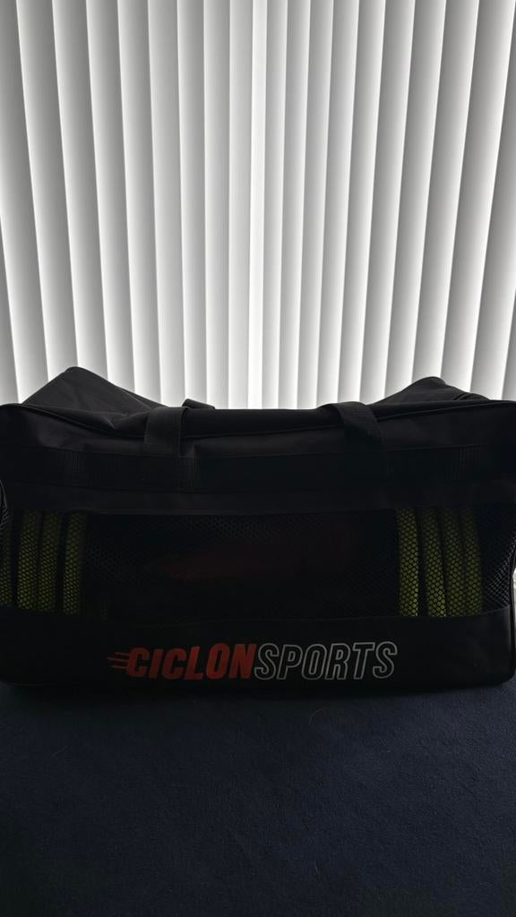 Ciclón Sports trainingspakket + sporttas, Sport en Fitness, Maat XL, Ophalen of Verzenden, Nieuw, Overige typen