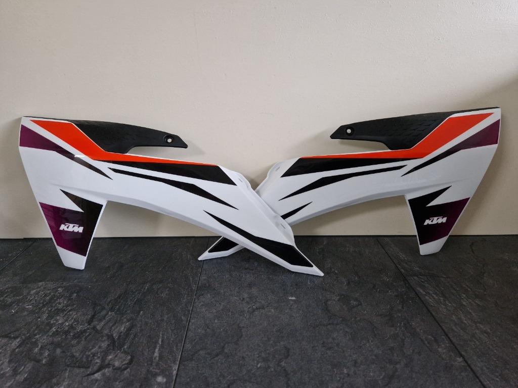 ** KTM SX 50 ORG. RADIATEURKAPPEN 2024-2025 NIEUW **, Motoren, Onderdelen | Overige, Ophalen of Verzenden, Nieuw