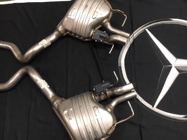 Orginele C63 W205 AMG Einddemper A2054900635 A2054900735, Ophalen, Nieuw, Mercedes-Benz