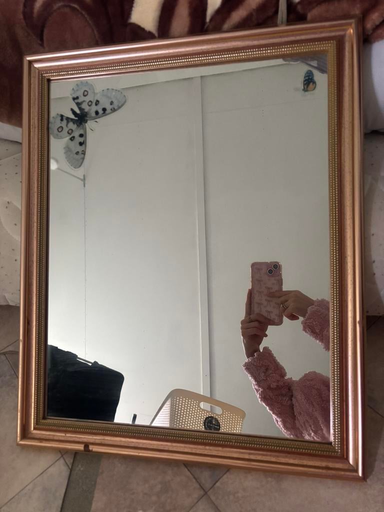 Spiegel met rose gouden rand (stickers kunnen eraf), Ophalen, Rechthoekig, 50 tot 100 cm, Minder dan 100 cm