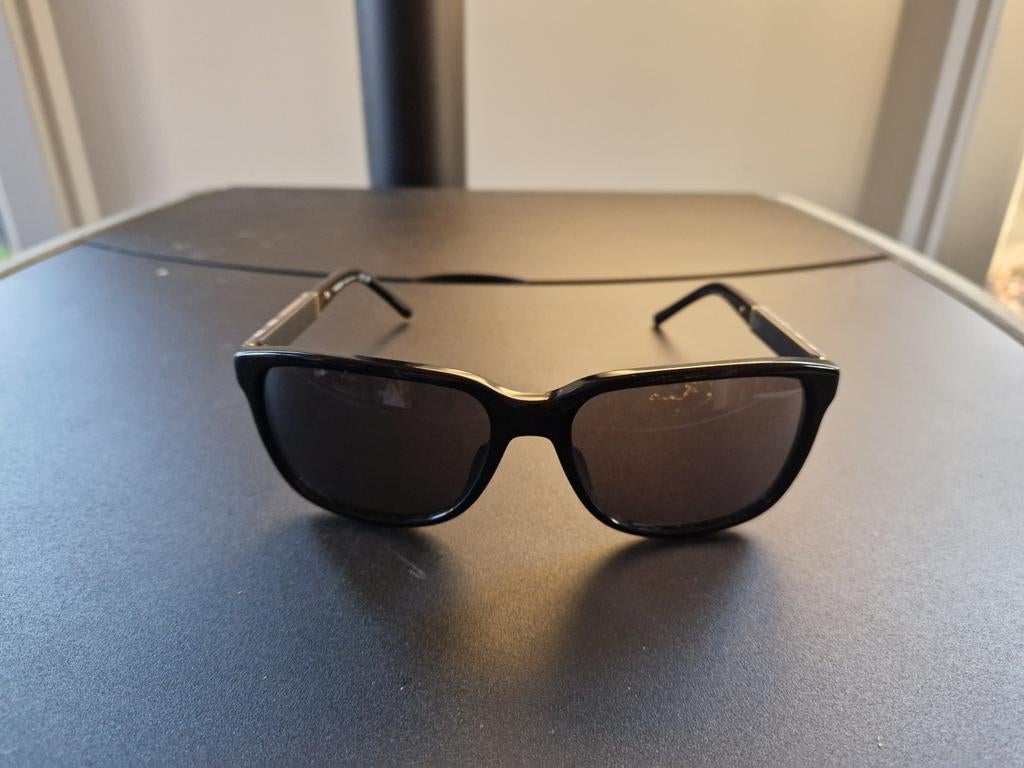 Burberry Zonnebril - Stijlvol en Elegant, Overige merken, Zonnebril, Zwart, Ophalen of Verzenden