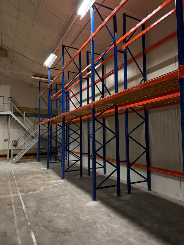 Vogelsang palletstelling – grote voorraad, Ophalen