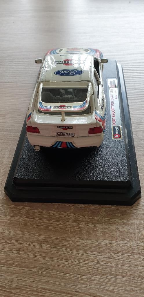 VIP Collection Bburgo Ford Escort Rs Cosworth Wit 1:24, Hobby en Vrije tijd, Modelauto's | 1:24, Ophalen of Verzenden, Zo goed als nieuw