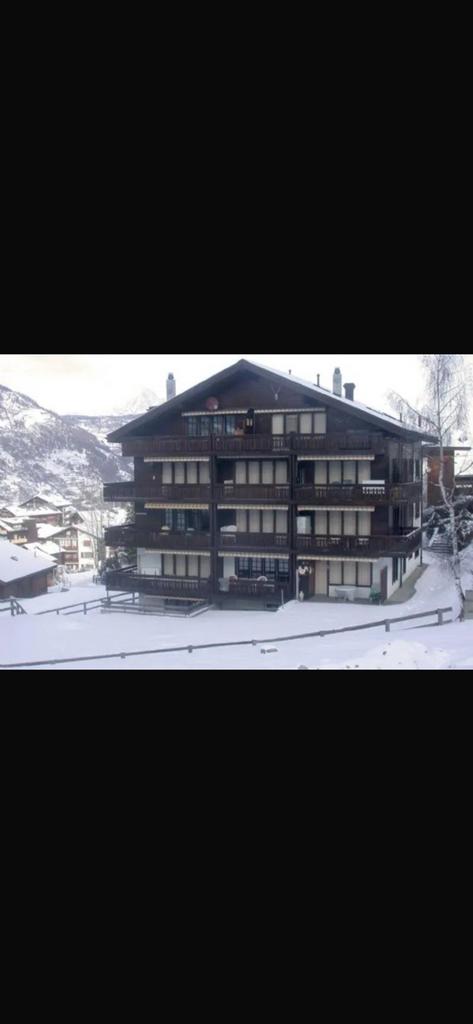Appartement of studio te huur in Grächen – skiën/wintersport, Kinderbed, Appartement, 2 slaapkamers, Dorp
