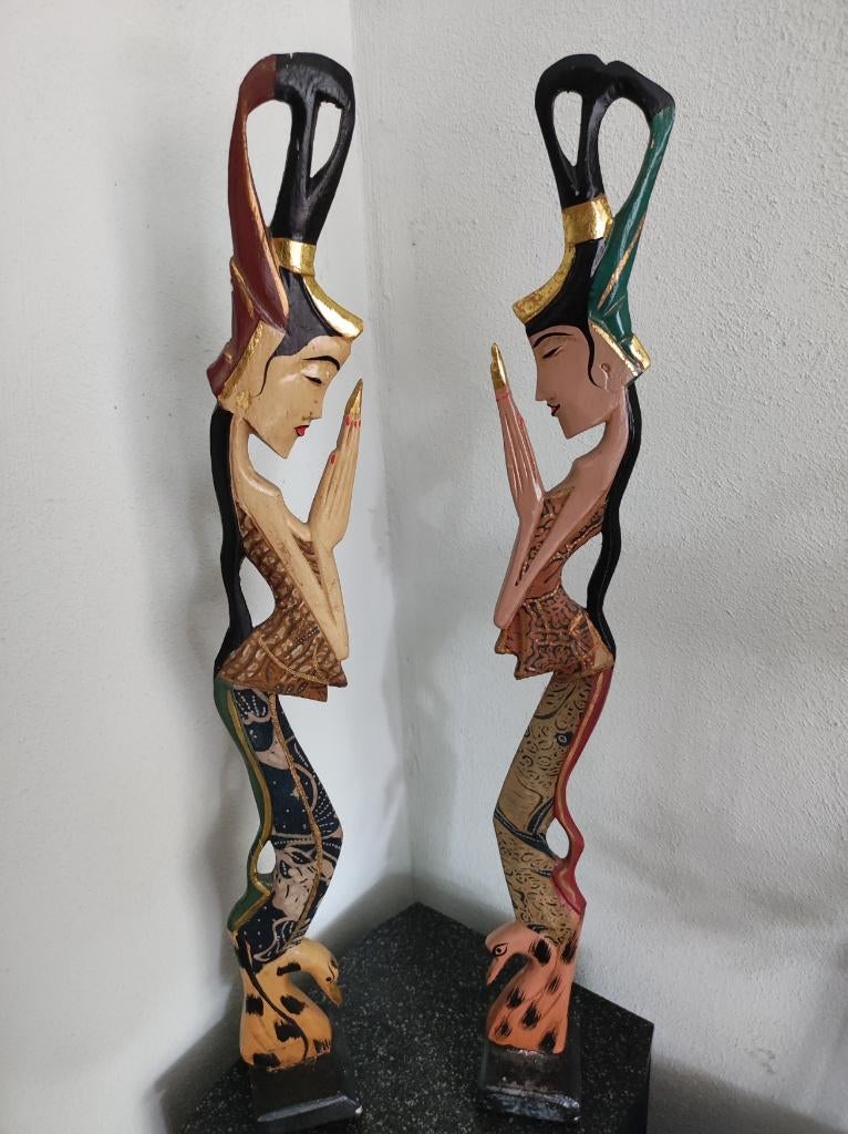 2 Javaanse of Balinese houten dames, Ophalen of Verzenden