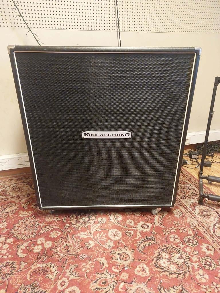 Kool&Elfring 4x12 cab XXL, V30 + Classic Lead 80, Muziek en Instrumenten, Ophalen, Gebruikt, Gitaar, 100 watt of meer
