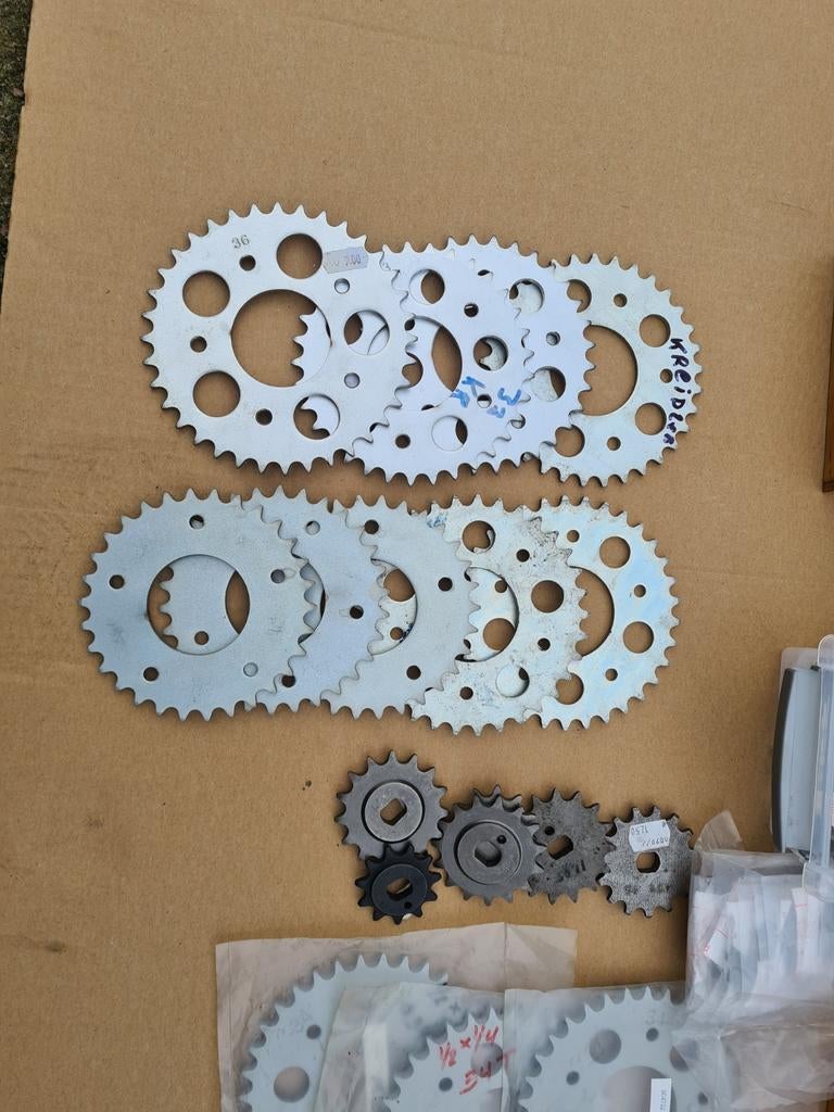 Nieuwe en gebruikte kreidler tandwielen., Fietsen en Brommers, Brommeronderdelen | Kreidler, Ophalen of Verzenden, Nieuw