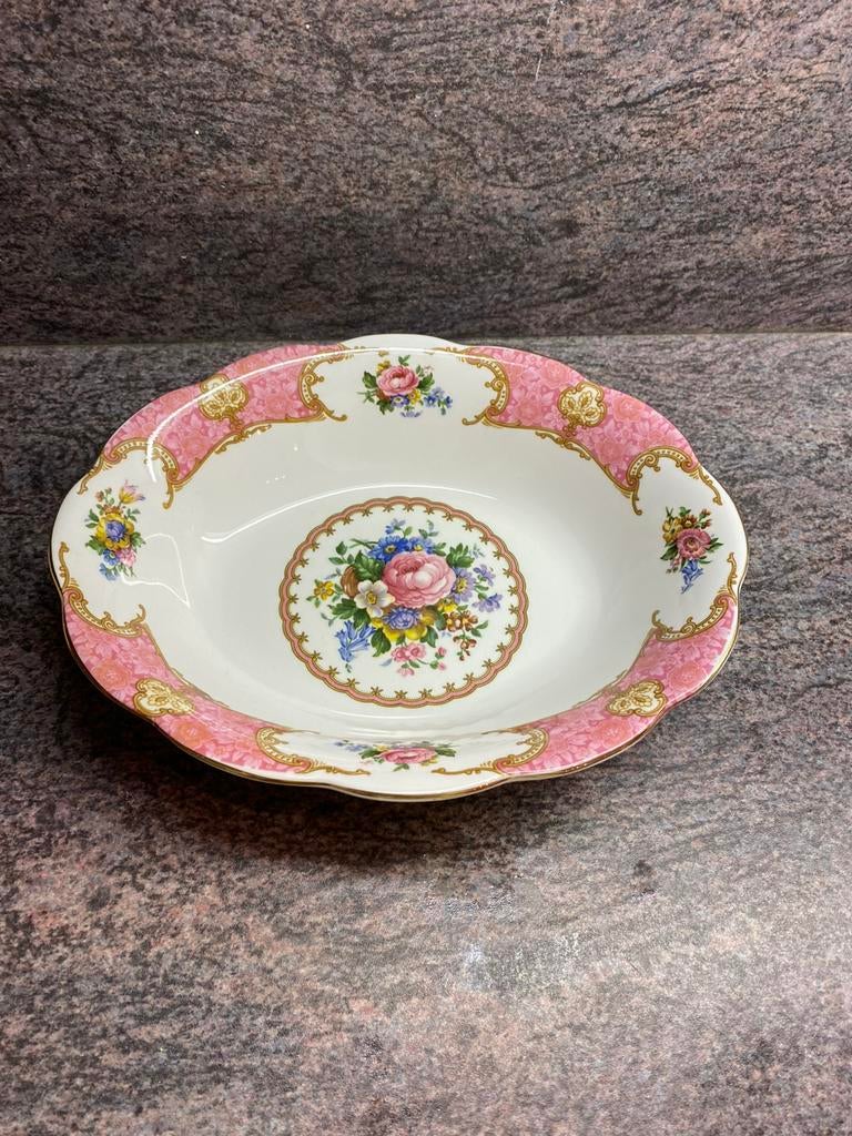 Royal Albert Lady Carlyle rond schaaltje, Huis en Inrichting, Keuken | Servies, Ophalen, Porselein, Overige stijlen, Schaal of Schalen