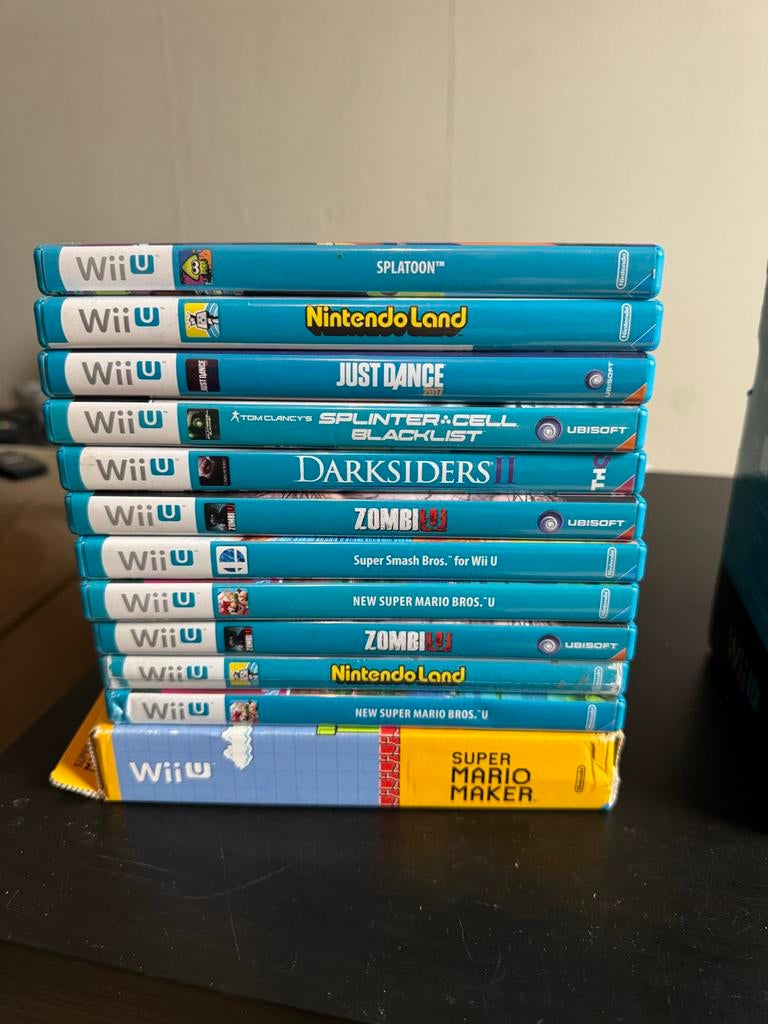 Wii u lot, complete console plus games, Spelcomputers en Games, Spelcomputers | Nintendo Wii U, Ophalen of Verzenden, Zo goed als nieuw