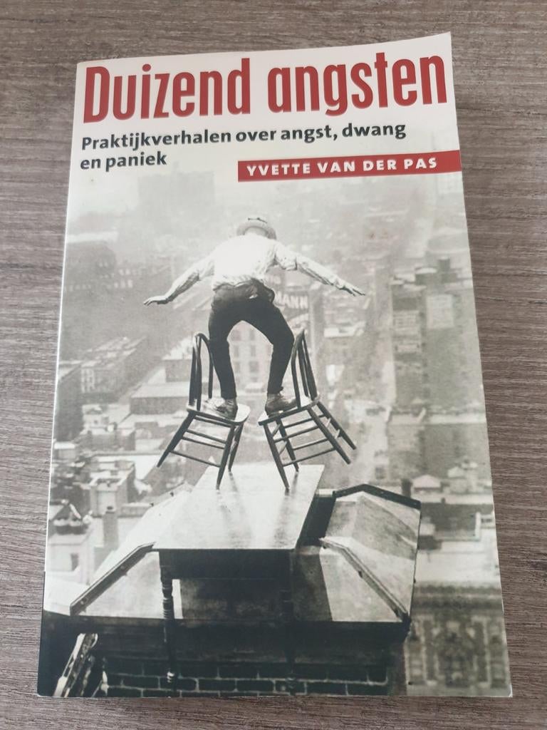 Duizend angsten - Praktijkverhalen over angst, Ophalen of Verzenden, Gelezen, Yvette van der Pas