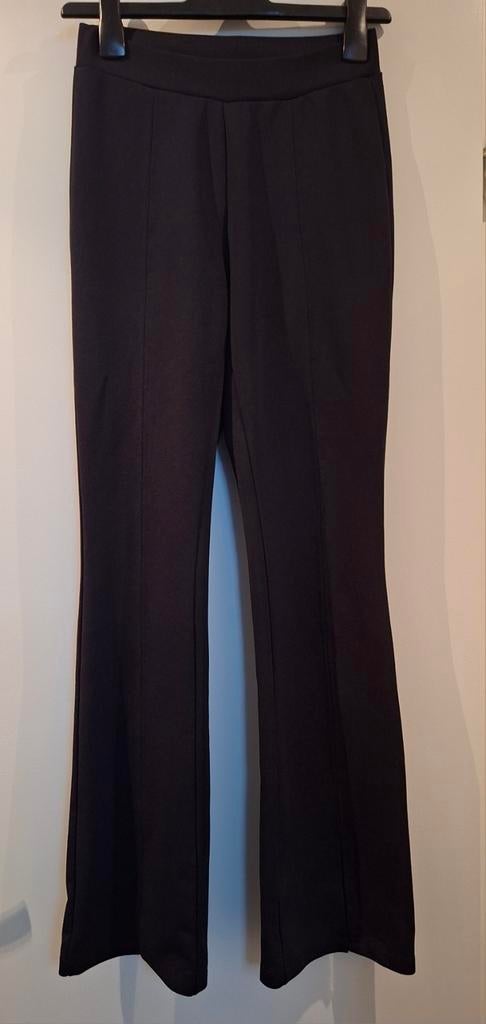 Costes flared broek zwart XS met split, Kleding | Dames, Broeken en Pantalons, Zwart, Ophalen of Verzenden, Costes, Maat 34 (XS) of kleiner