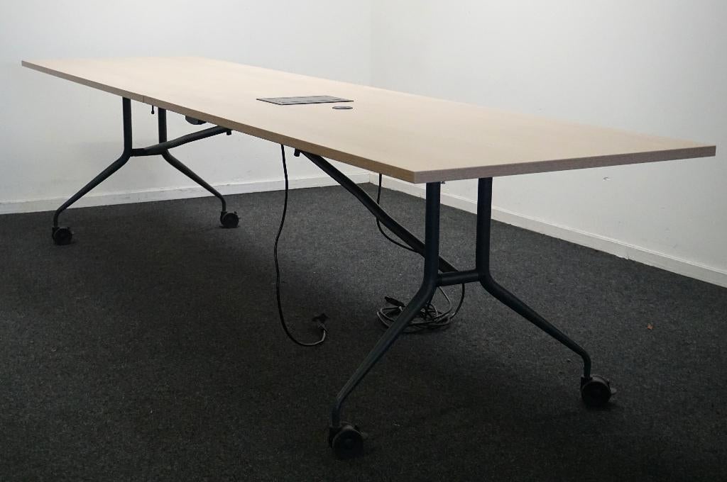 Mara Klaptafel Verrijdbaar | 320 x 80 cm | met Kabeldoorvoer