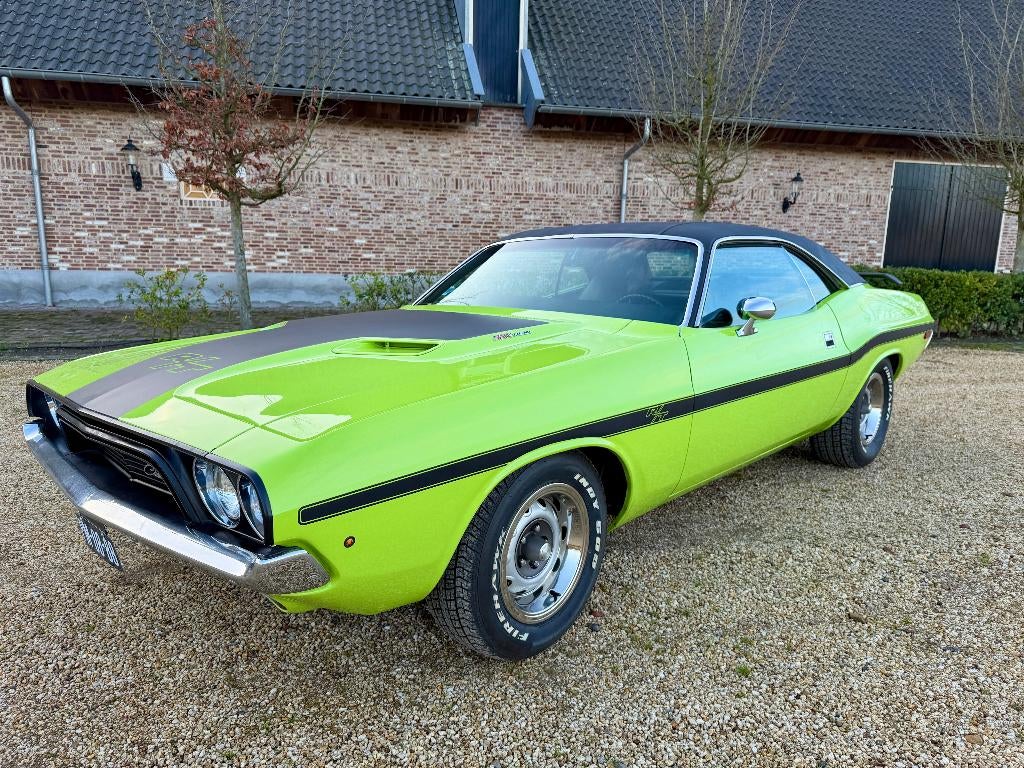 Dodge Challenger