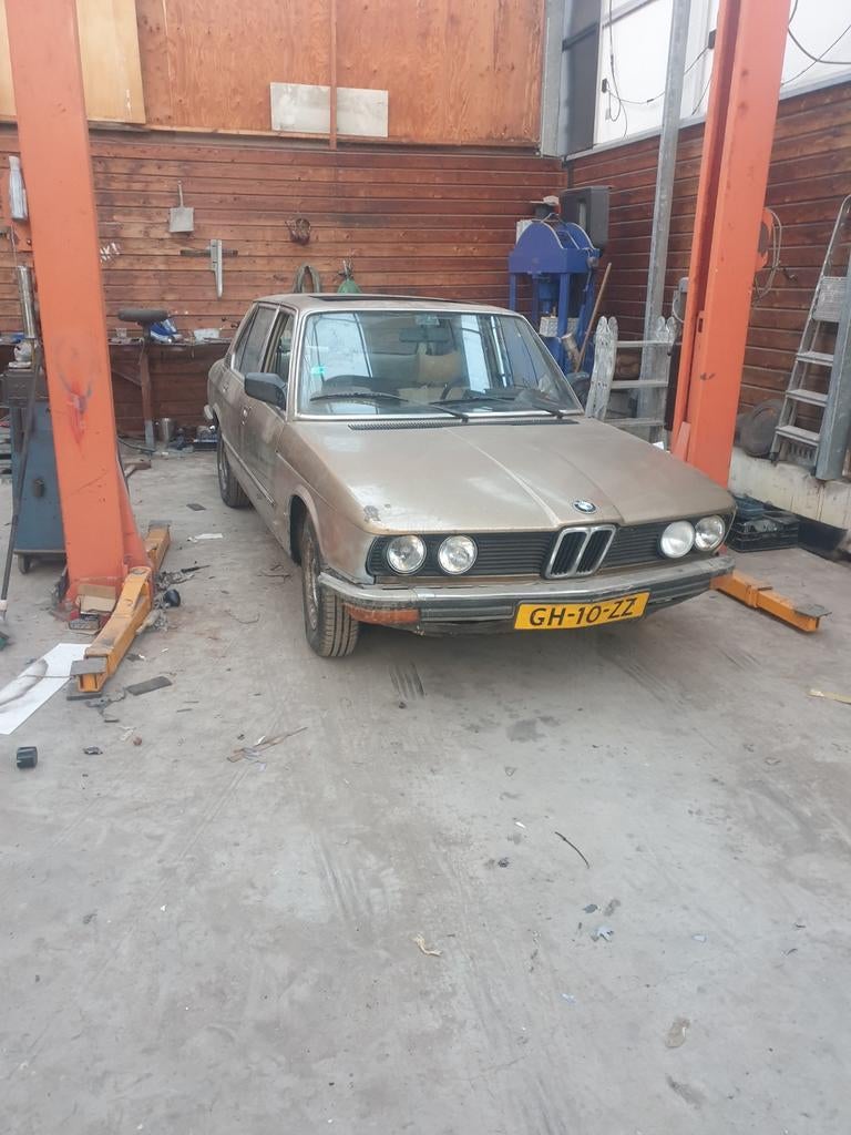 BMW 525 E12 1980 oldtimer schuurvondst, Ophalen, BMW