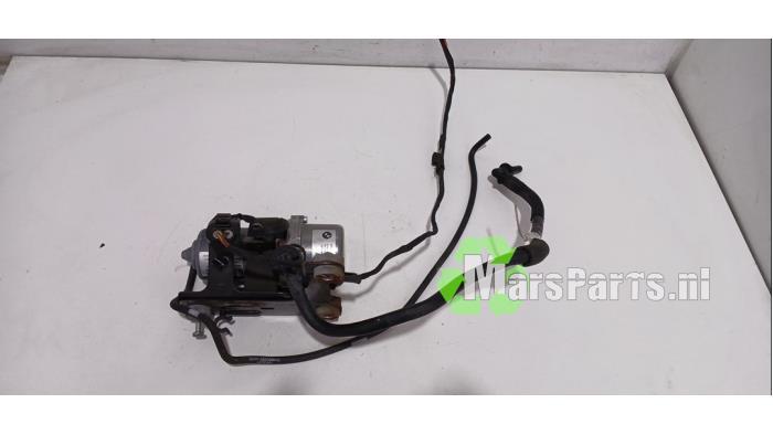 Vacuumpomp (Benzine) van een BMW 7-Serie, Gebruikt, -, -, Ophalen of Verzenden
