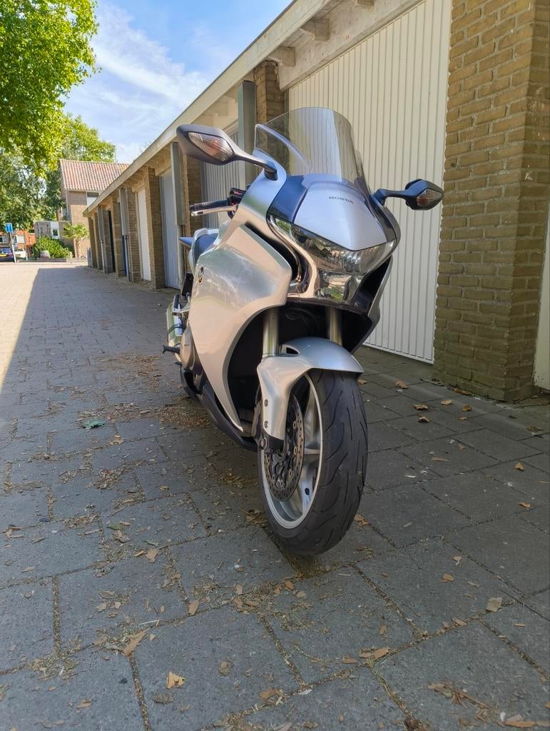 Honda VFR1200F - Zeer Compleet!, Motoren, Motoren | Honda, 4 cilinders, Bedrijf, Meer dan 35 kW, Toermotor