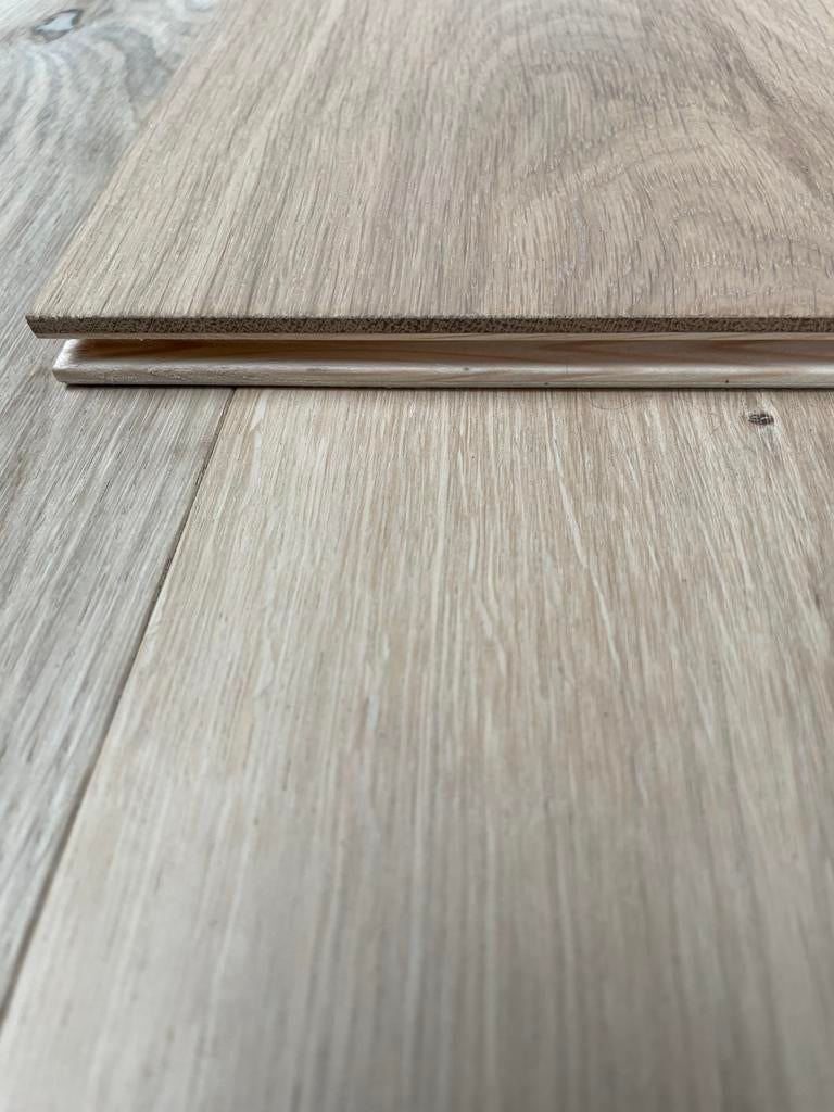 Foto 8 van Eiken Visgraat houten vloer parket €43,5 inc btw parketvloer