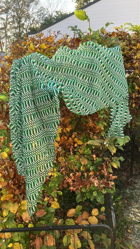 Vintage Claudia Sträter shawl, 100% zijde., Ophalen of Verzenden, Zo goed als nieuw, Maat 46/48 (XL) of groter, Sjaal