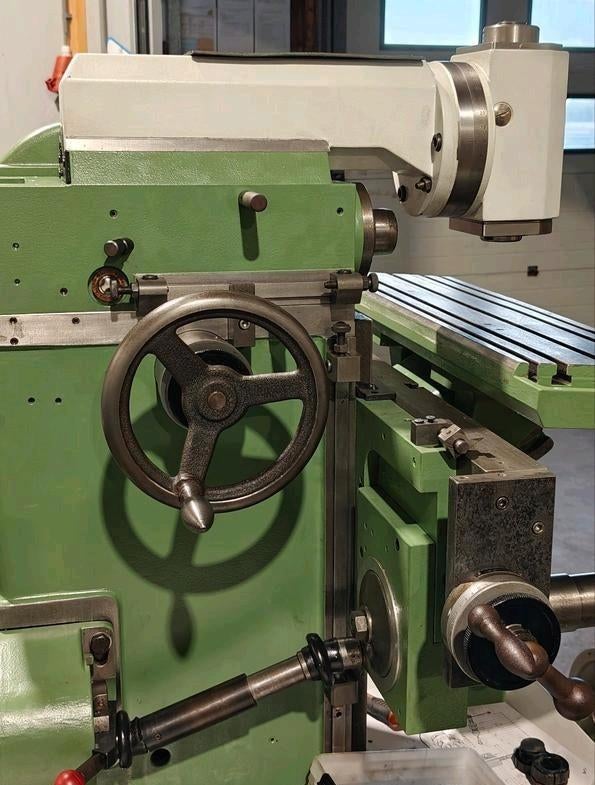 Aciera F3 Freesmachine, Zakelijke goederen, Machines en Bouw | Industrie en Techniek, Ophalen of Verzenden