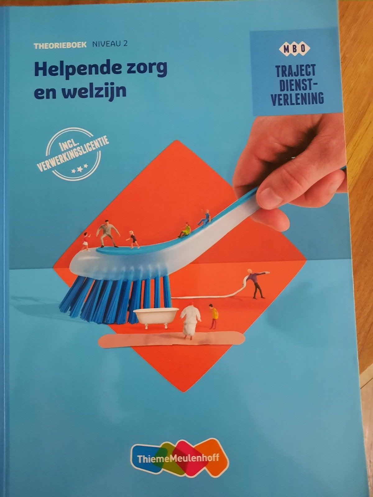Theorieboek Helpende zorg en welzijn MBO Niveau 2, R.F.M. van Midde, R.F.M. Riemsdijk, S. Schoneveld, Nieuw, Ophalen of Verzenden