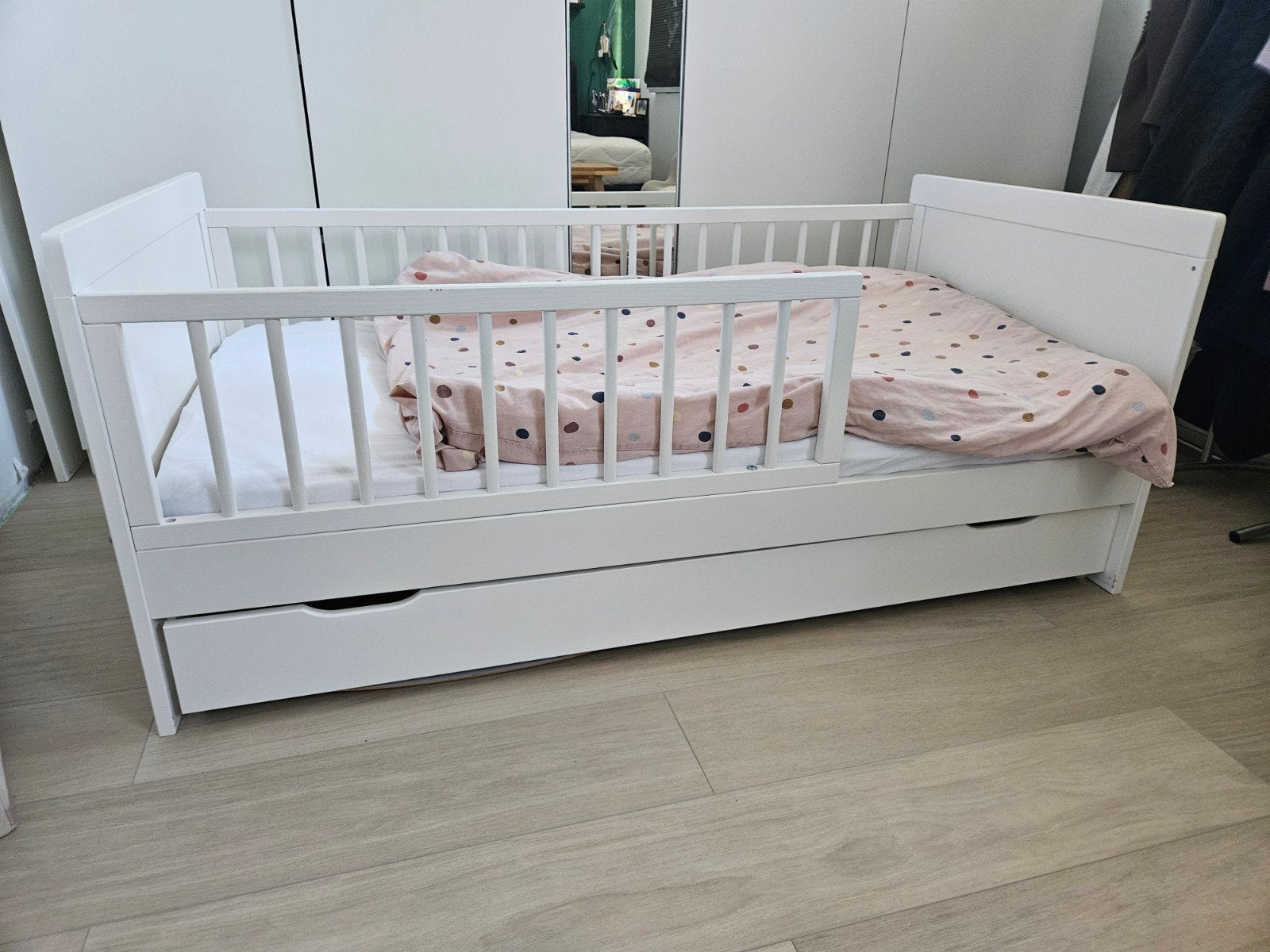 Wit kinderbed 145x75 met matras en beddengoed, Ophalen, Gebruikt, 140 tot 160 cm, 70 tot 85 cm