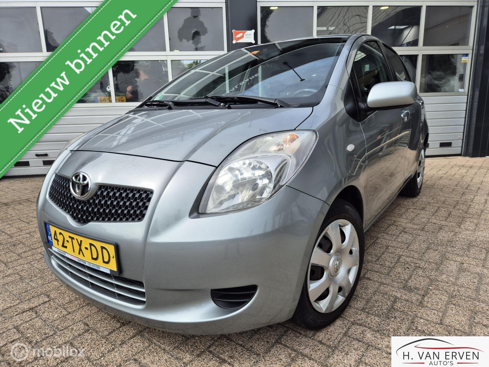 Toyota Yaris 1.3 VVTi AUTOMAAT DEALERONDERHOUDEN NAP AIRCO, 40 €/maand, 750 kg, 4 cilinders, Origineel Nederlands
