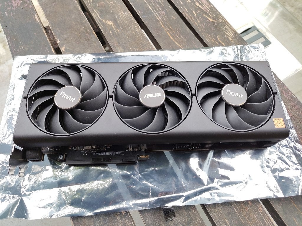 RTX 4080 Super ProArt, Gebruikt, GDDR6, Ophalen of Verzenden, HDMI