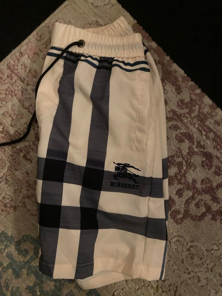 Burberry Korte Broek - Stijlvol en Comfortabel, Kleding | Heren, Ophalen of Verzenden, Nieuw, Maat 48/50 (M), Wit