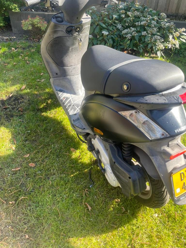 Piaggio zip 2000 50CC Zwart, Fietsen en Brommers, Scooters | Piaggio, Gebruikt, Zip, Maximaal 45 km/u, Benzine, Ophalen