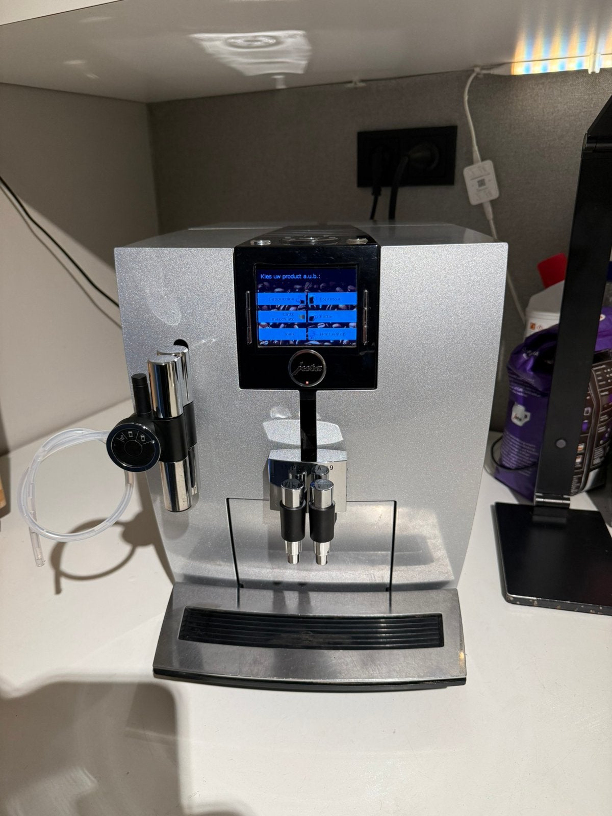 Refurbised Jura Impressa J9.3 met 6 maanden garantie!, Ophalen of Verzenden, 4 tot 10 kopjes, Afneembaar waterreservoir, Gemalen koffie