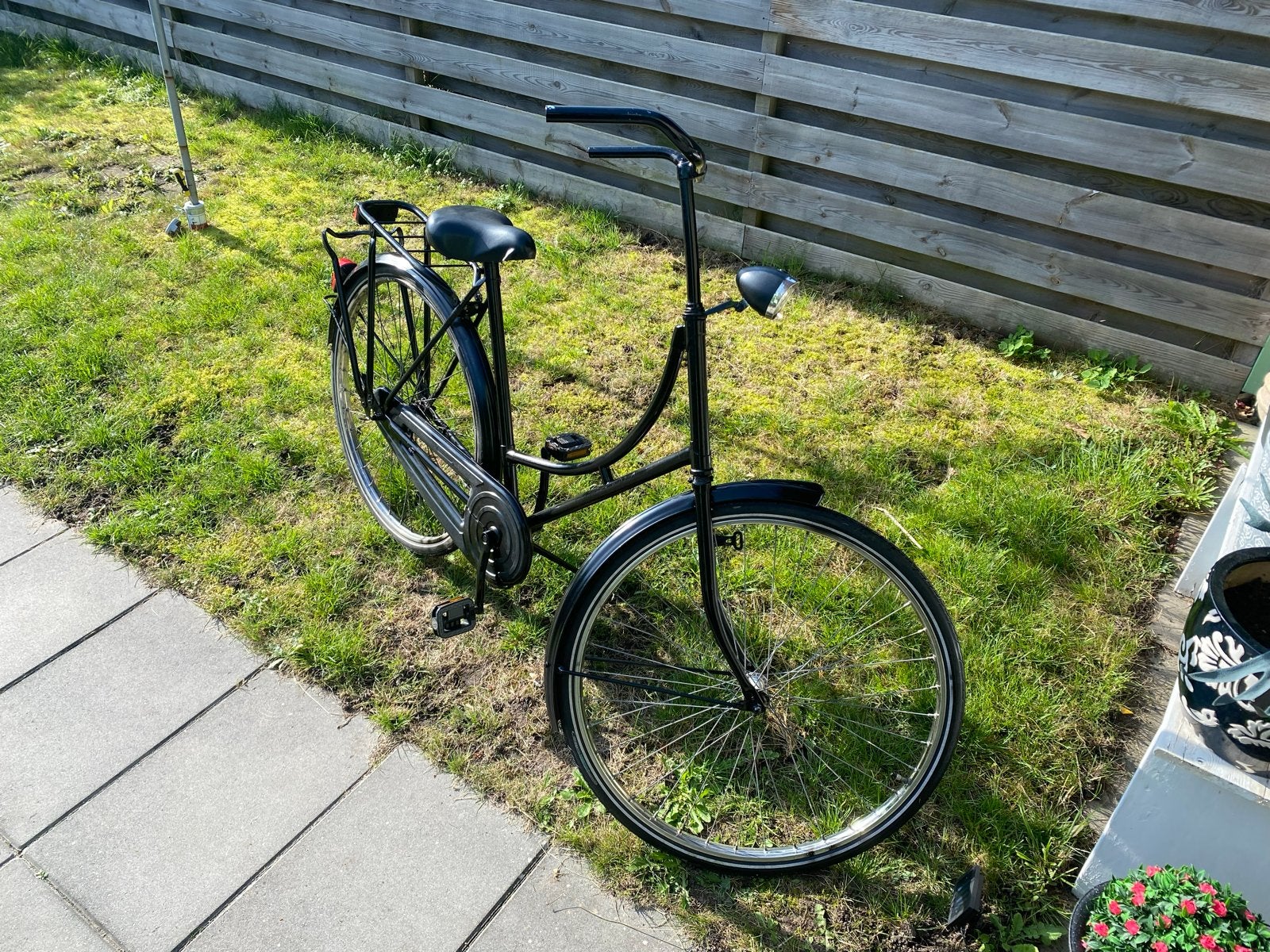 Zwarte damesfiets zonder slot en handvatten, 53 tot 56 cm, Ophalen, Gebruikt, Terugtraprem