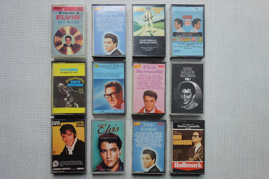 Muziek cassette’s 12 x met  koffer o.a. Elvis Presley, Ophalen of Verzenden, Zo goed als nieuw