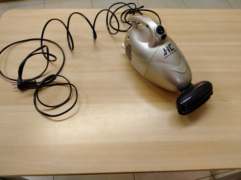 Compacte hand stofzuiger, Ophalen, Gebruikt, Overige typen, Minder dan 1200 watt