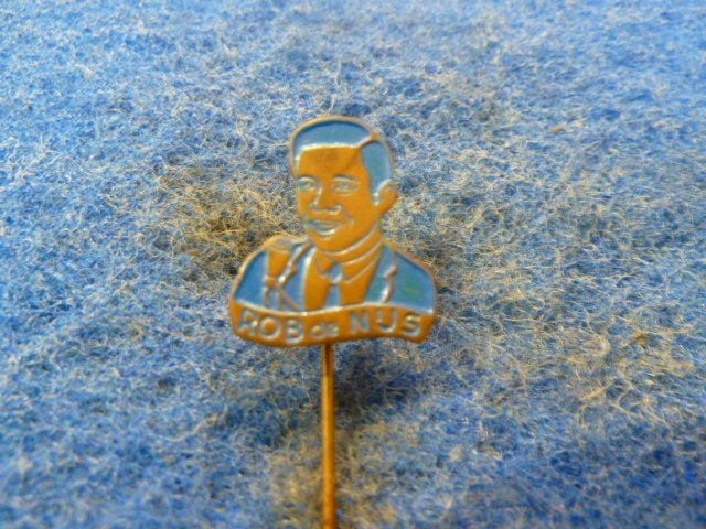 Speldje Rob de Nijs, Ophalen of Verzenden, Zo goed als nieuw, Overige onderwerpen