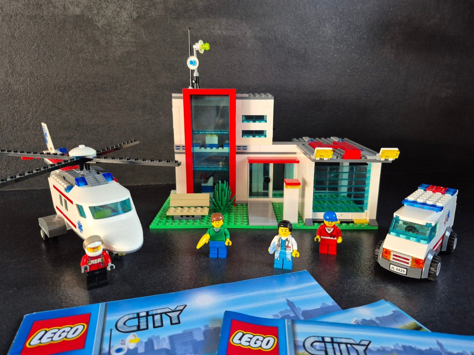 Lego city Lego city 4429 ziekenhuis + gratis doktersautootje, Lego, Ophalen of Verzenden, Inclusief instructies, Complete set