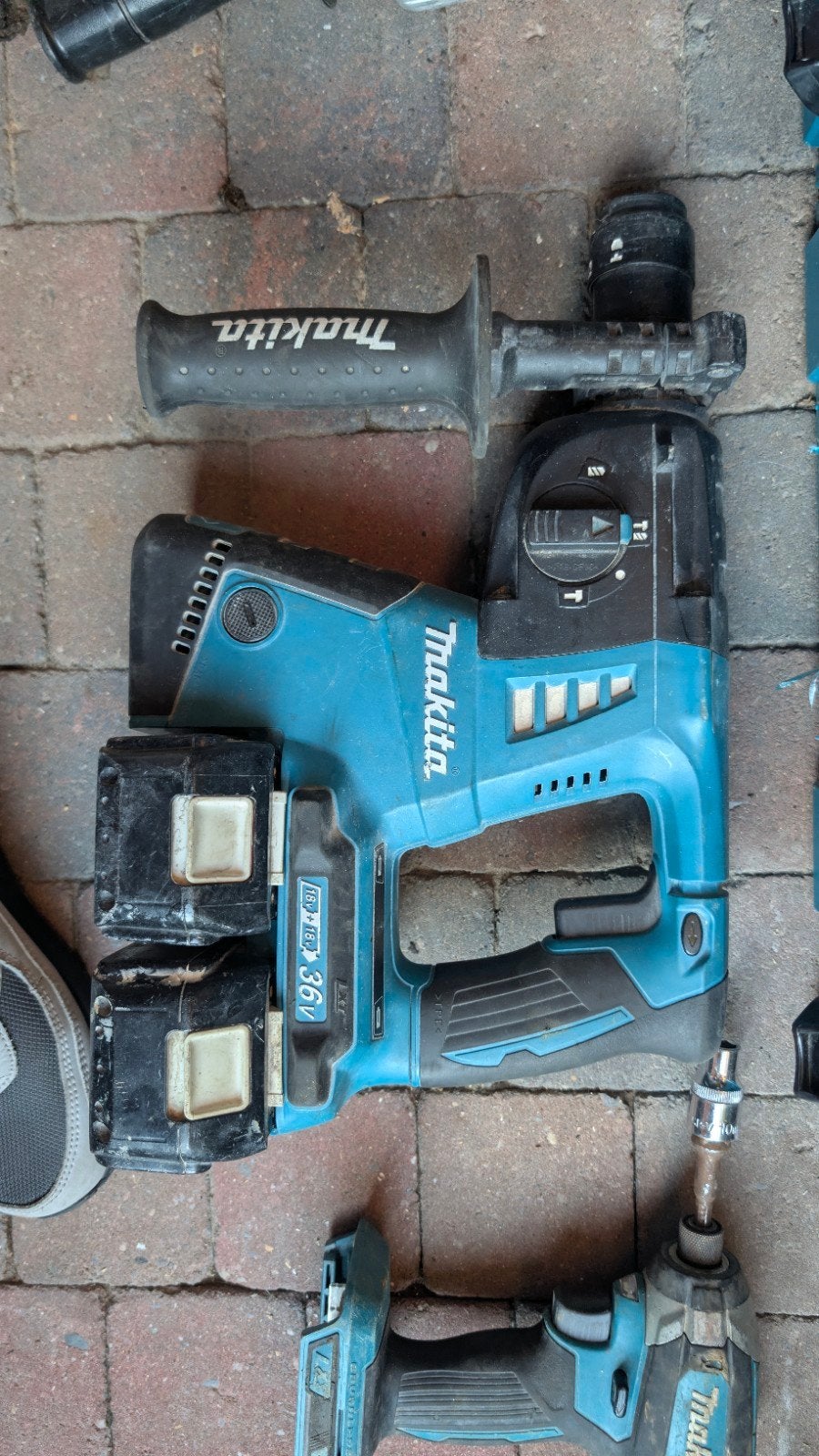 Makita gereedschapset en meer., Gebruikt, Variabele snelheid, Ophalen of Verzenden, Boor- en Schroefmachine