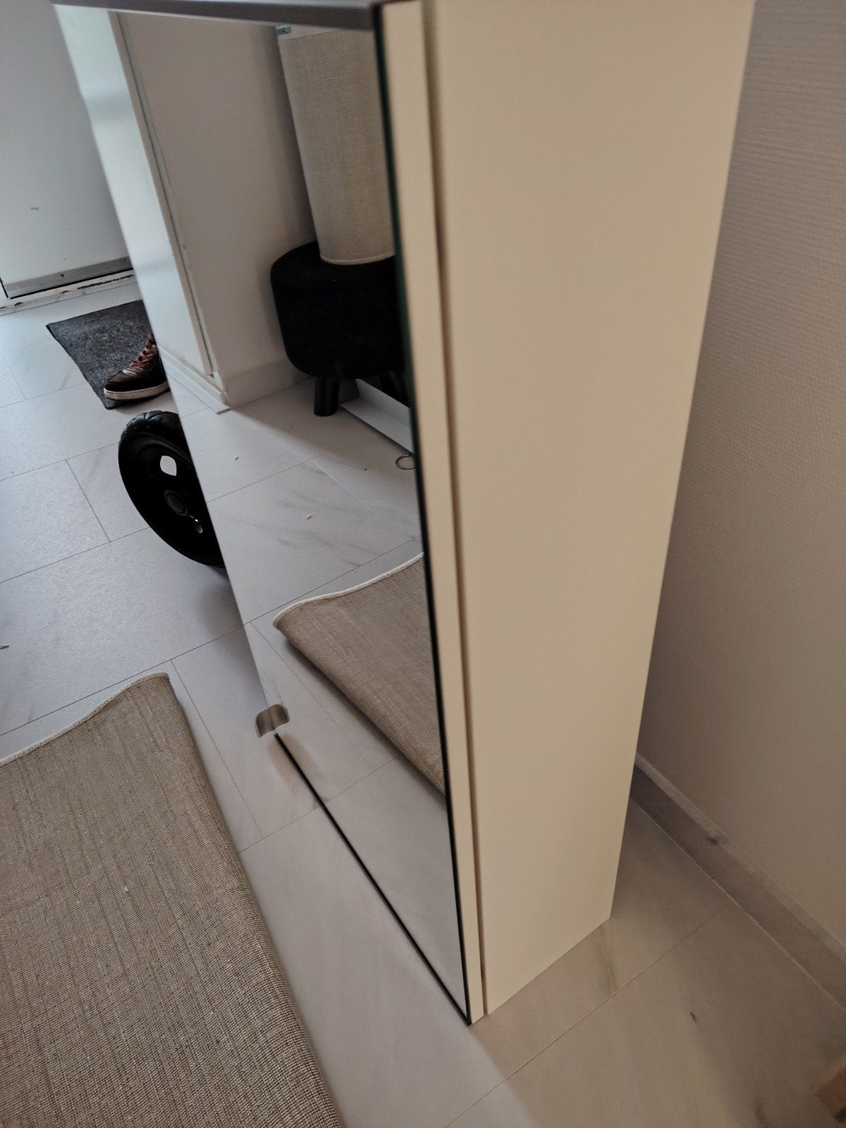 IKEA ENHET spiegelkast met 2 planken, Ophalen of Verzenden, Zo goed als nieuw