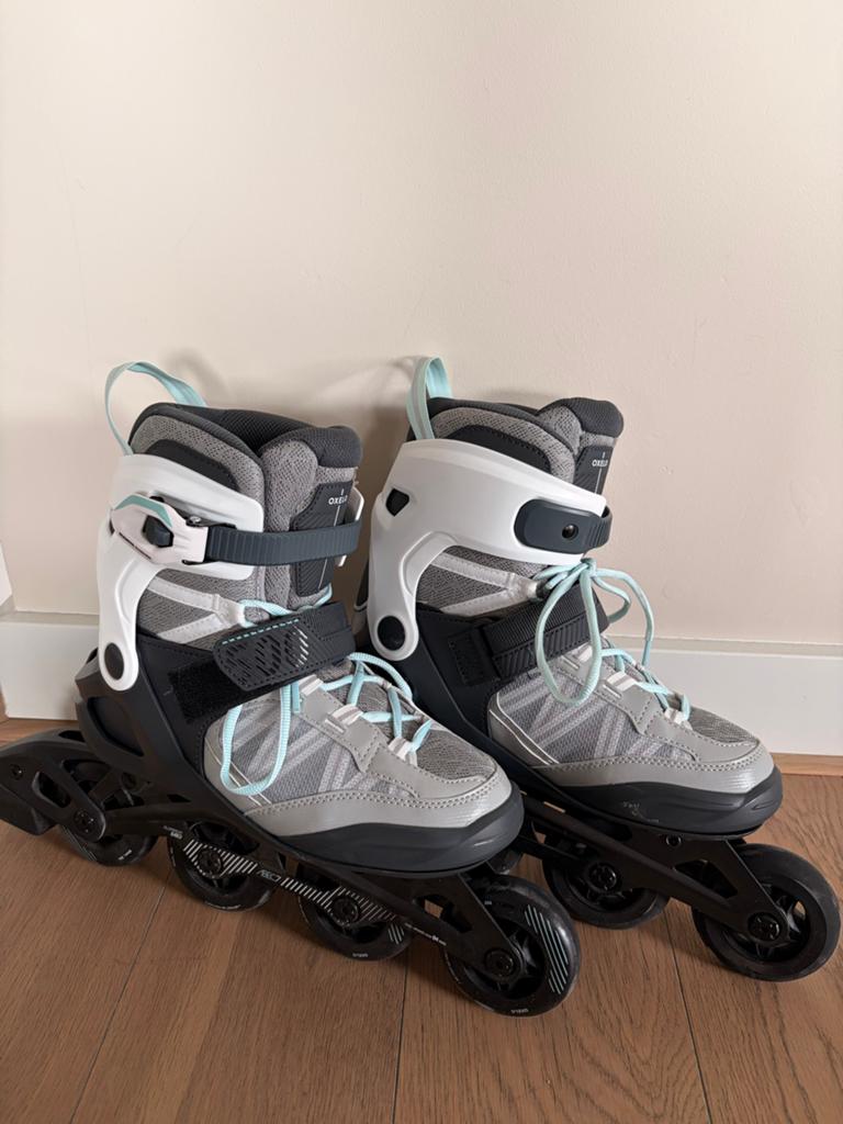 Oxelo Fitness-skates Fit500 lichtgrijs maat 40, Verstelbaar, Dames, Zo goed als nieuw, Inline skates 4 wielen