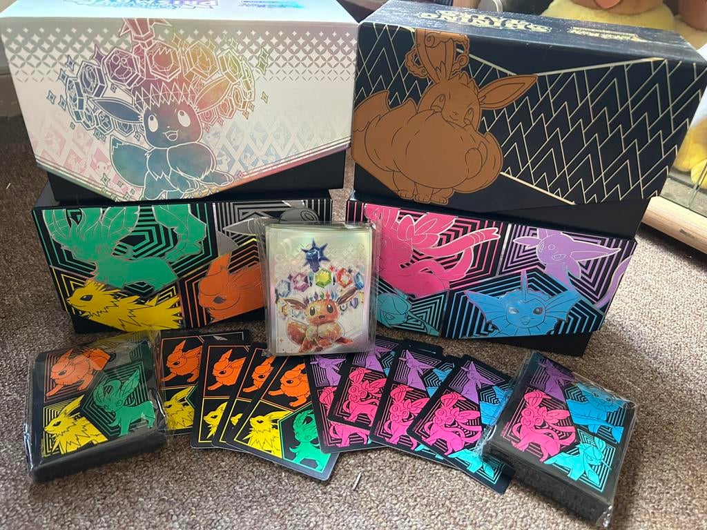 Pokemon eeveelutions etb en items, Ophalen of Verzenden, Zo goed als nieuw, Overige typen