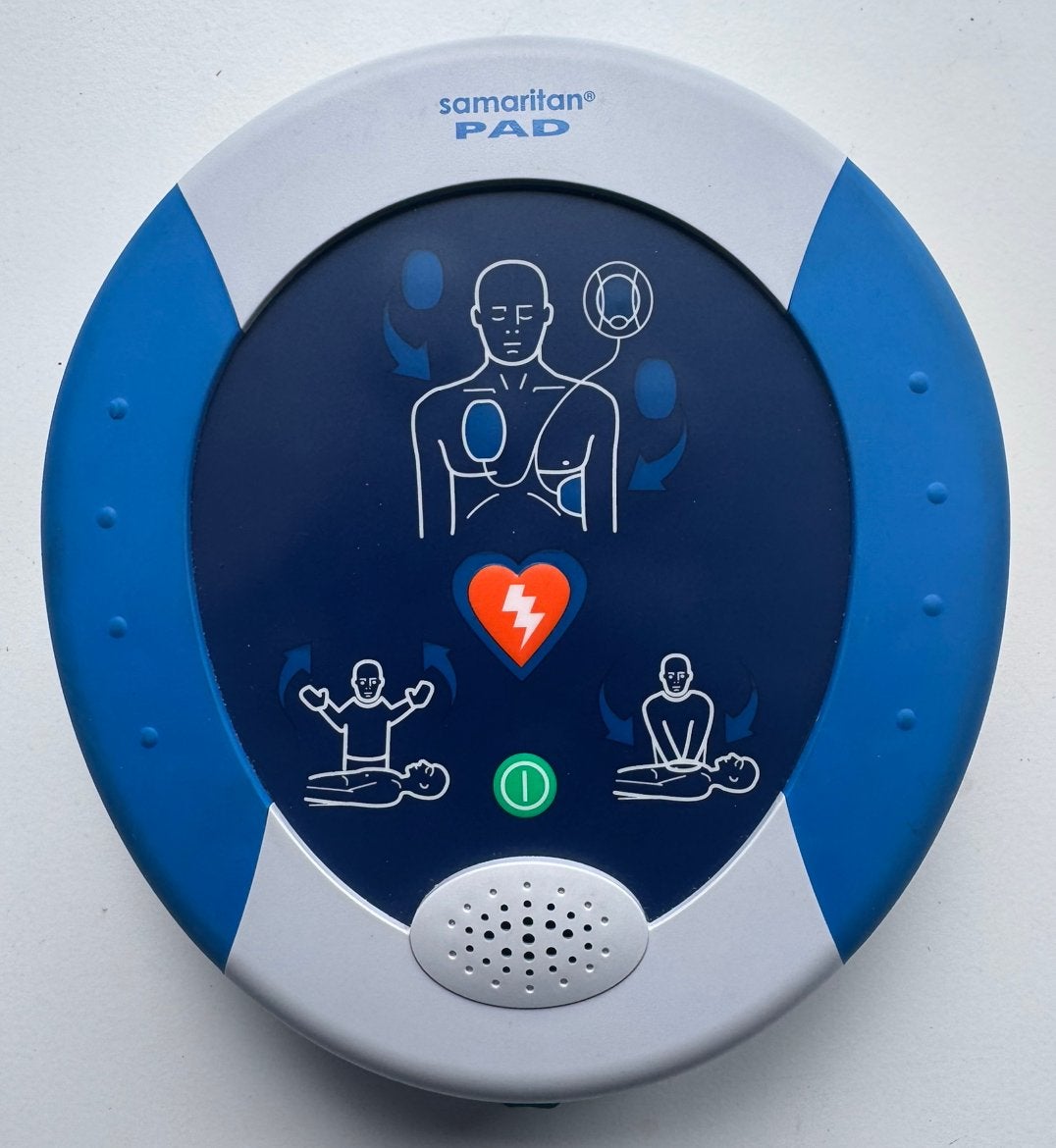 Haertsine Samaritan AED met tas, koffer en resqueset, Ophalen of Verzenden, Zo goed als nieuw