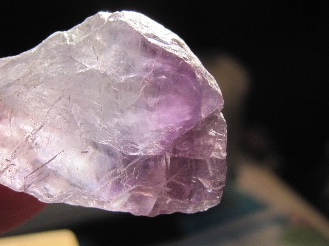 mi. ruwe edelsteen PAARSE FLUORIET (4), Verzenden, Mineraal