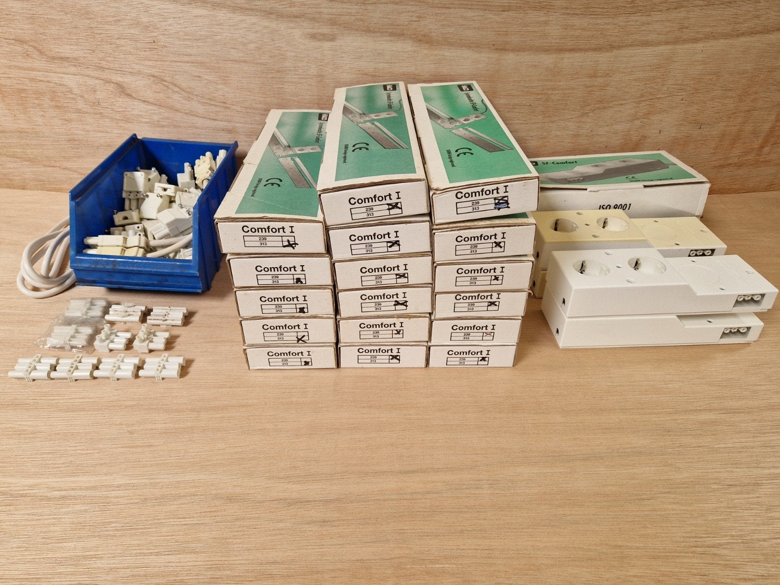 Haco tl onderbouw armaturen 230V 6 + 8 Watt Wandcontactdozen, Nieuw, G12, Ophalen of Verzenden, Metaal