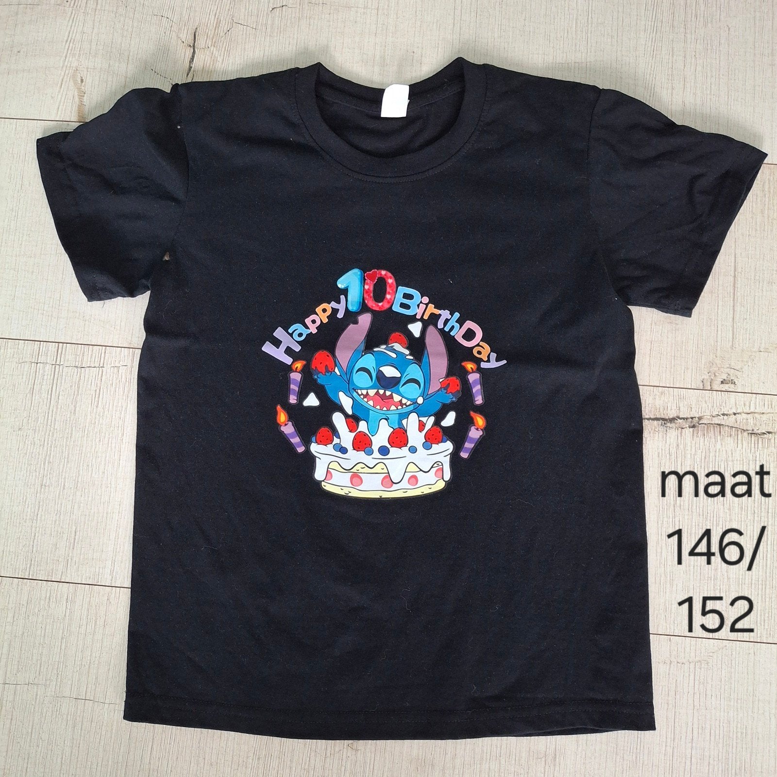 Zwart T-shirt Stitch Happy 10th Birthday maat 146/152, Kinderen en Baby's, Kinderkleding | Maat 158, Jongen of Meisje, Ophalen of Verzenden