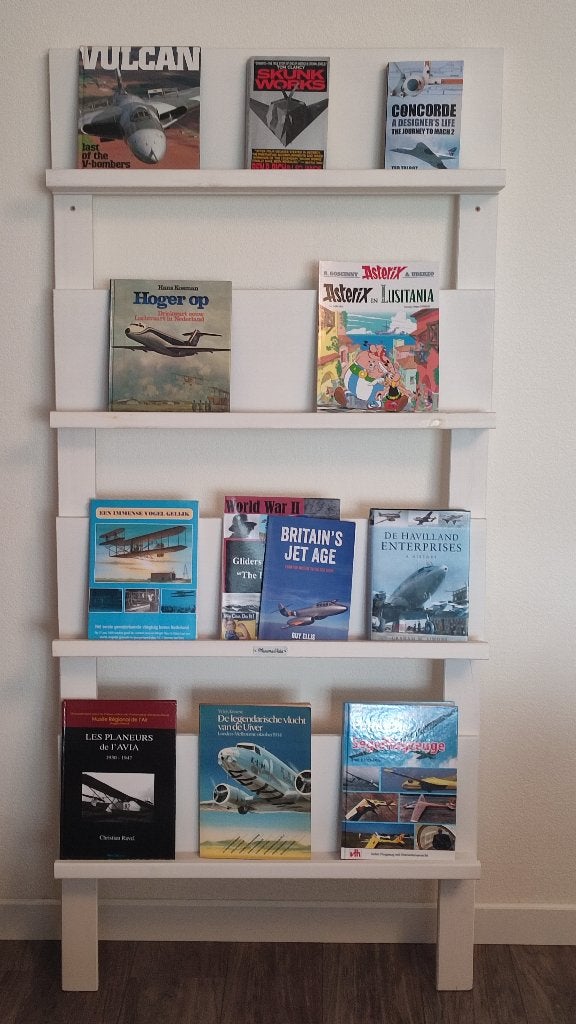 Boekenrek - tijdschriftenrek: MaximaVida wandrek Jamie, Ophalen, 50 tot 100 cm, Zo goed als nieuw, Minder dan 25 cm