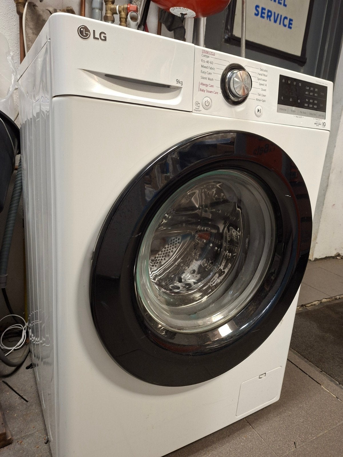 LG Wasmachine - 9kg inhoud, 1200 toeren, Ophalen, 1200 tot 1600 toeren, Gebruikt, 8 tot 10 kg