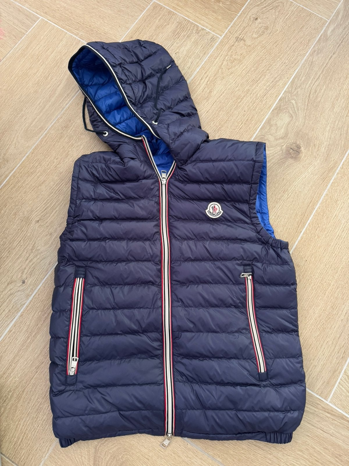 Moncler bodywarmer, Ophalen, Gedragen, Maat 46 (S) of kleiner, Blauw