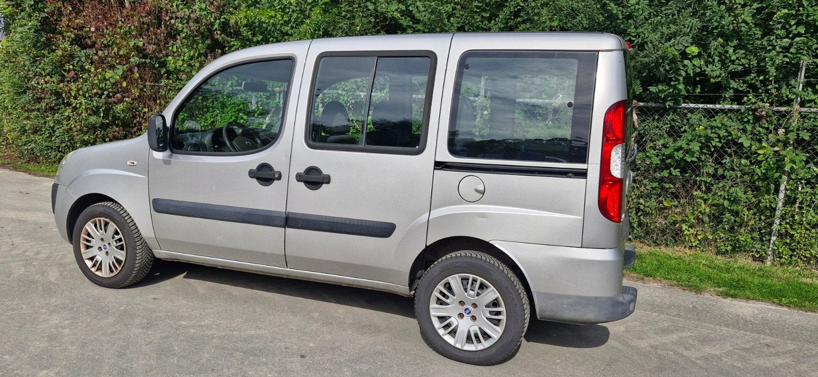 Fiat Doblo 1.4 2006 Grijs, Auto's, Voorwielaandrijving, Doblo, Handgeschakeld, Particulier